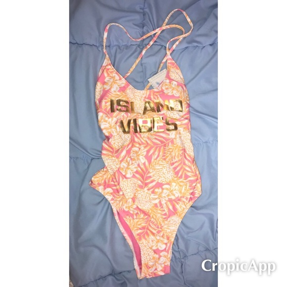 NWT. Island vibe print one piece bikini. Size S. - Picture 1 of 2